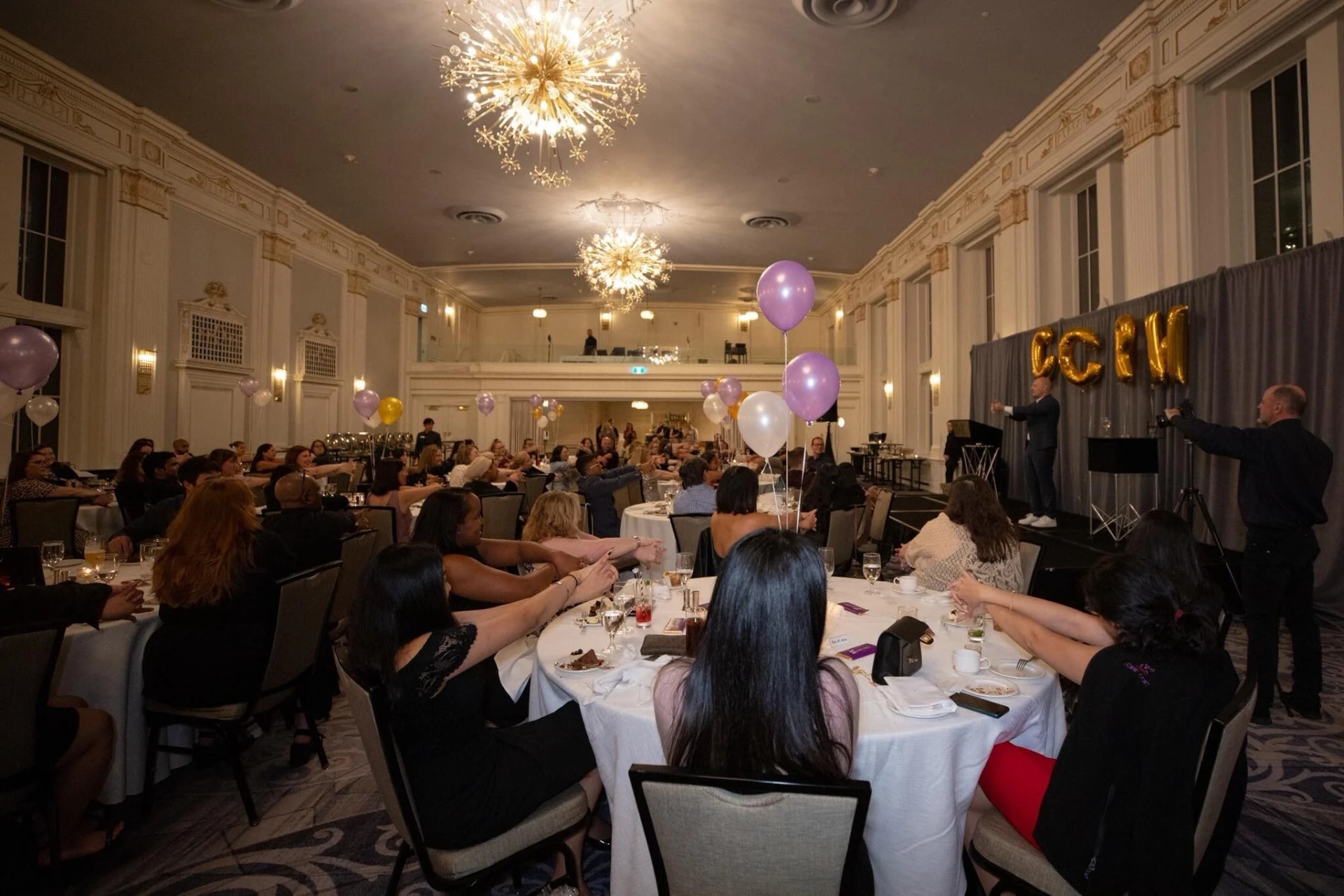 Magician Peter: Company Event Entertainment Specialists for Large Corporate Events